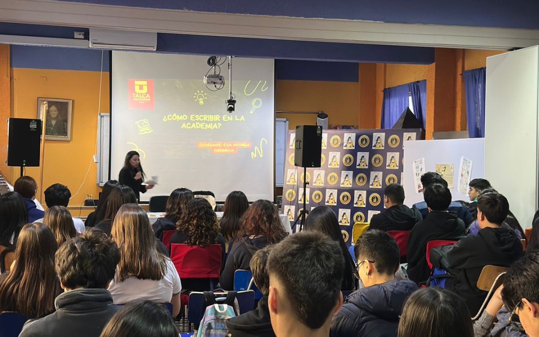Charla sobre escritura especializada académica fue realizada por ex profesora