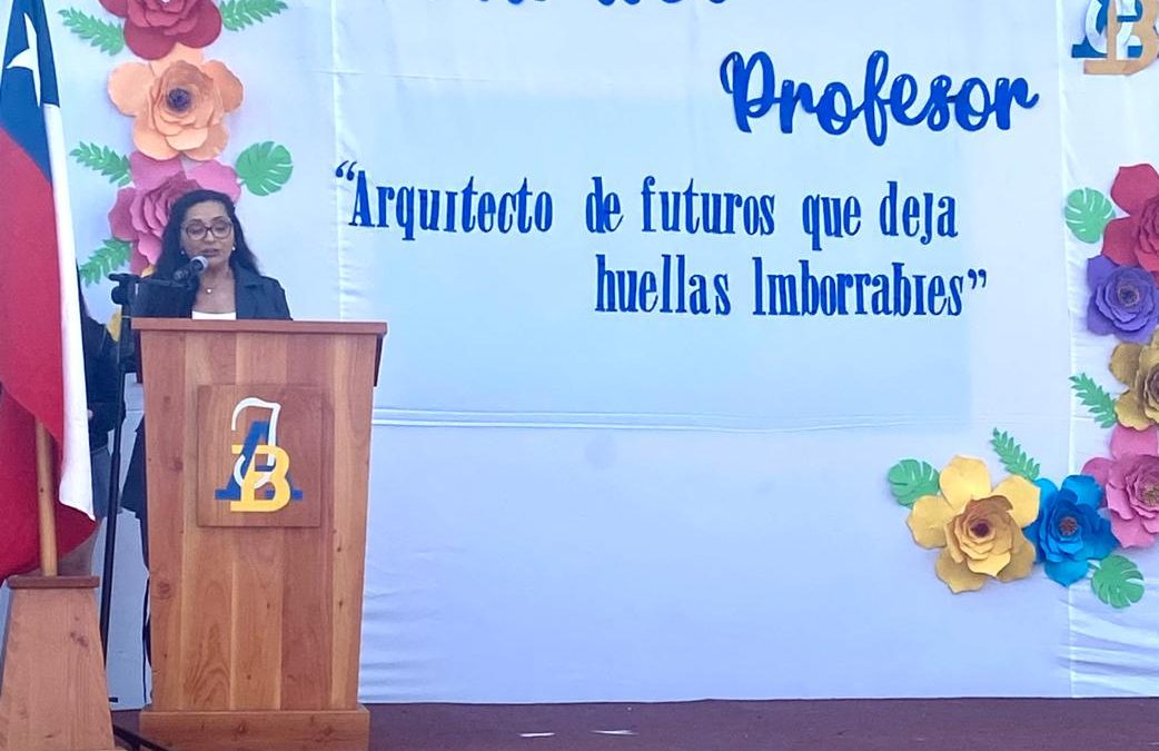 INSTTUTO ANDRÉS BELLO REALIZA EMOTIVA CEREMONIA CELEBRACIÓN DÍA DEL PROFESOR